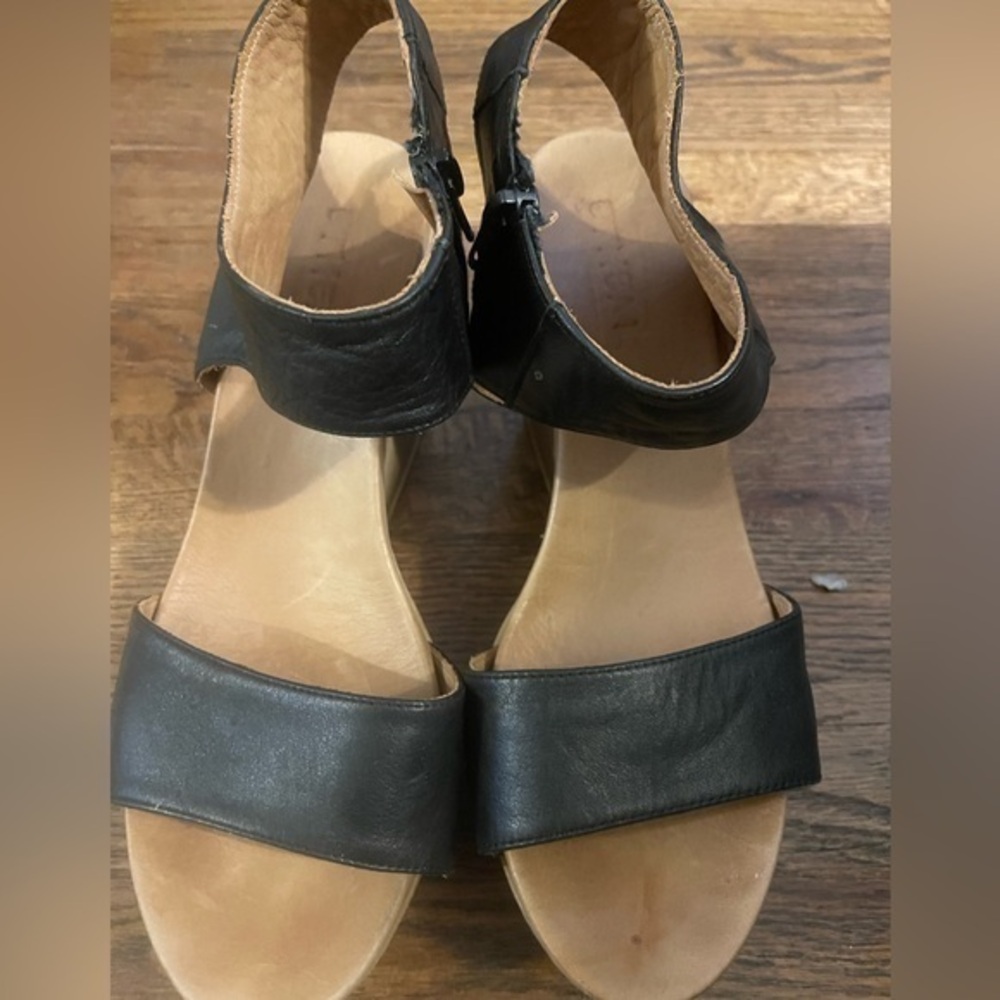 Nordstrom brand soft, leather platform wedges